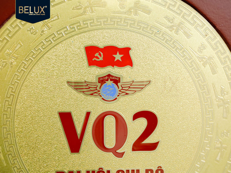 Lô hộp gỗ mặt đĩa Đại Hội Chi Bộ VQ2 D14 bằng đồng thiết kế theo yêu cầu&nbsp;